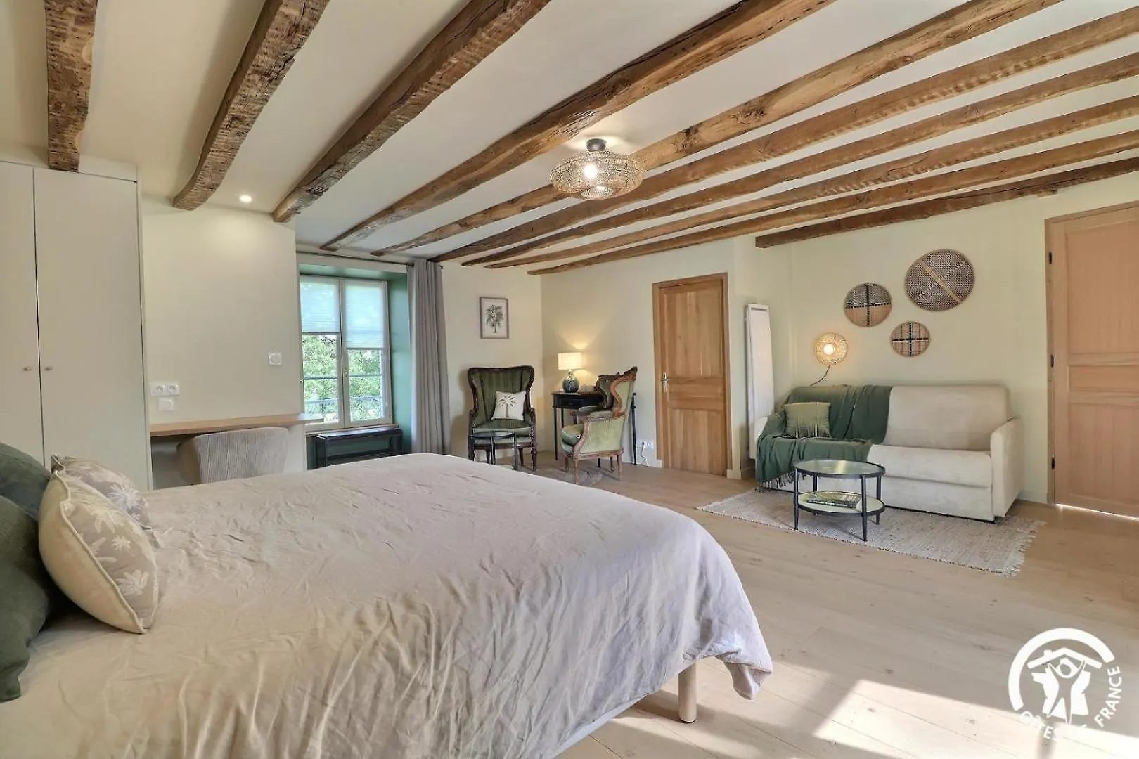 Le Jardin De Quercus Bed & Breakfast Bazouges-la-Perouse France